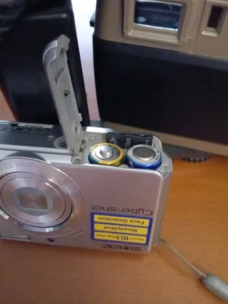 Olympia e Sony Cyber-shot Fotocamere