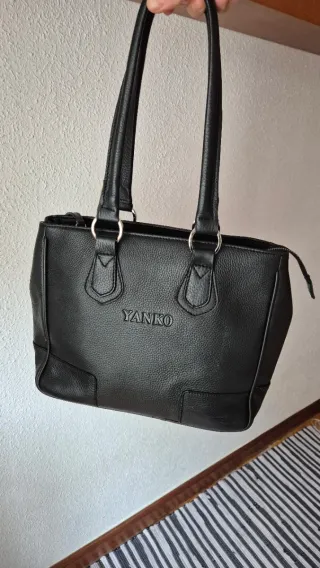 Bolso Negro Yanko