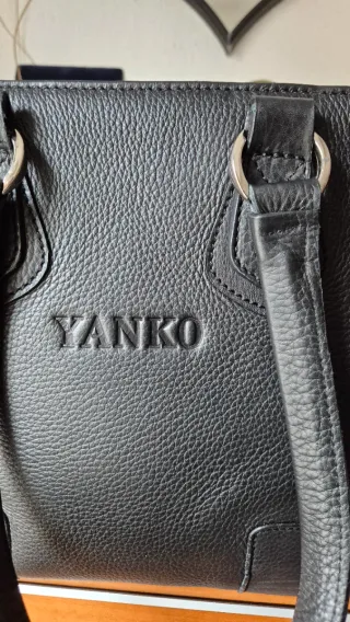 Bolso Negro Yanko