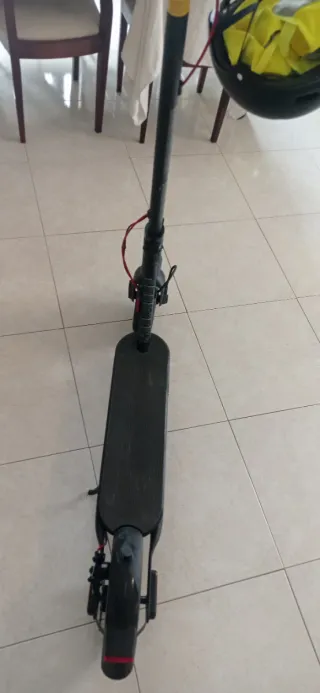 Patinete Eléctrico Xiaomi casi sin usar