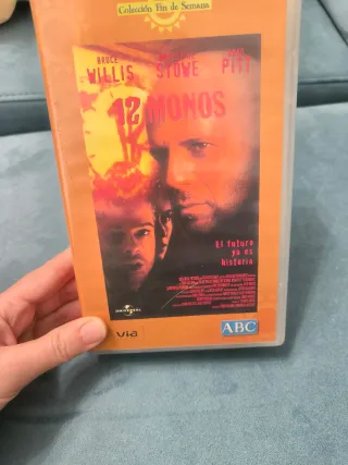 VHS El Indomable Will Hunting y 12 Monos