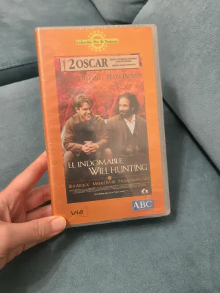 VHS El Indomable Will Hunting y 12 Monos