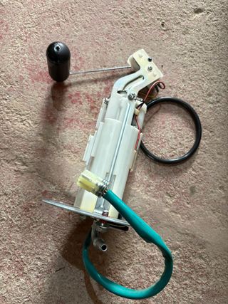 Bomba gasolina Z 900 Kawasaki combustible Mitsubis