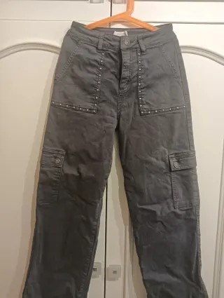 Pantalones cargo Subdued talla 38. No talla geande