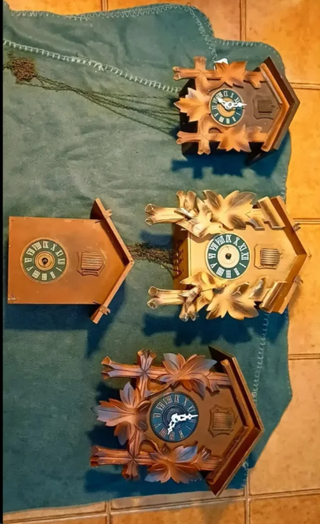 Lotto 4 orologi a cucù per ricambi