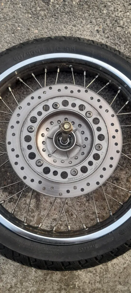 Rueda Daelim Daystar 90/90/18