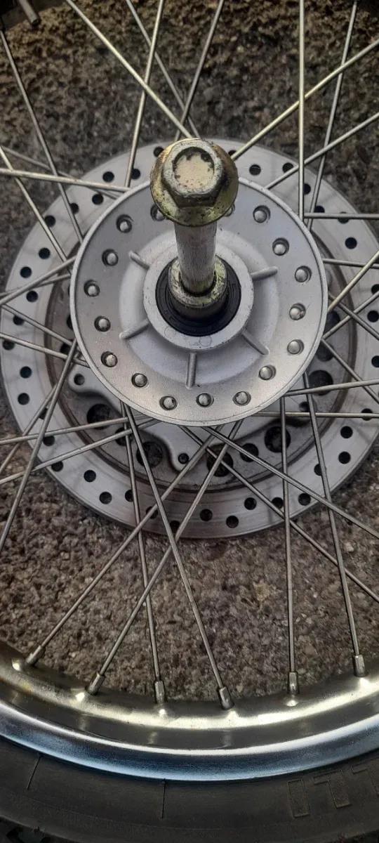 Rueda Daelim Daystar 90/90/18