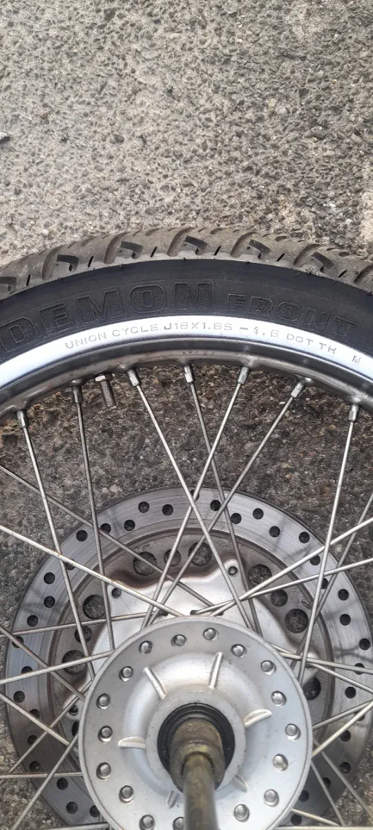 Rueda Daelim Daystar 90/90/18