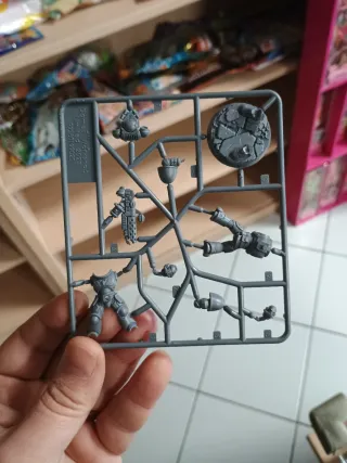 Warhammer 40K Space Marine Sprue (×7 unità)