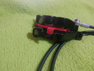 Frenos SRAM Level Silver Stealth 4 Pistones