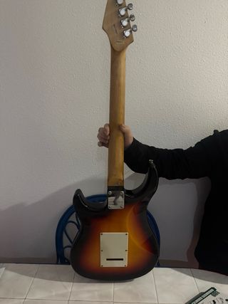 Guitarra Eléctrica Sunburst