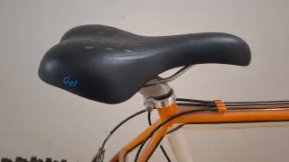 Bicicleta Montaña Naranja y Blanca