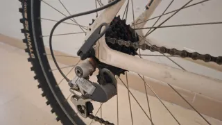 Bicicleta Montaña Naranja y Blanca