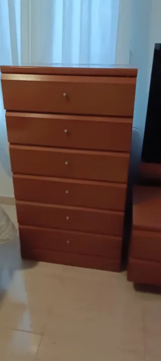 Cómoda y Mesita de Noche Madera