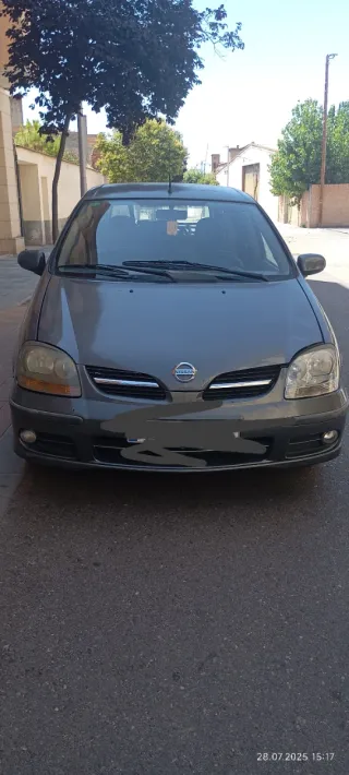 Nissan Almera 2003