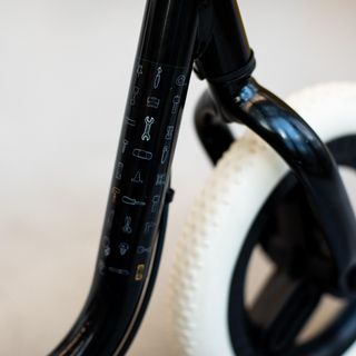 Bicicleta sin pedales niños 10 pulgadas Runride 500 negro