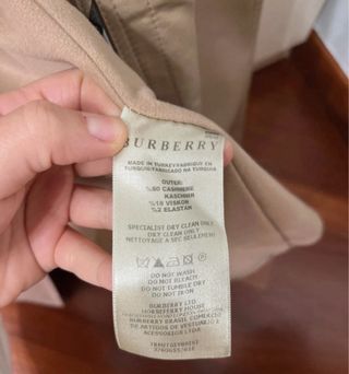 Gabardina Burberry Brit Beige