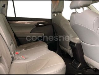 Toyota Highlander 2021