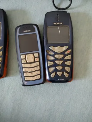 4 Teléfonos Móviles Nokia Azul/Naranja
