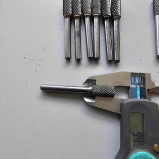 FRESAS ROTATIVAS CILINDRICAS DE METAL DURO