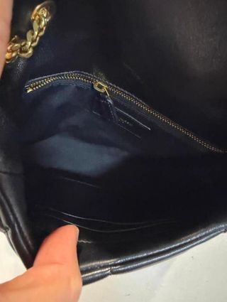 Bolso YSL Nube Negro Piel Acolchado Dorado