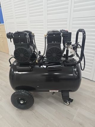 Compresores Cevik 104 de dos cabezales silencioso