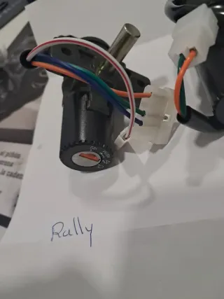 Cerradura Aprilia SR y Rally