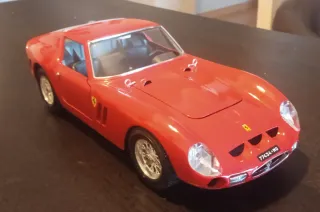 Ferrari GTO 1962 escala 1/18