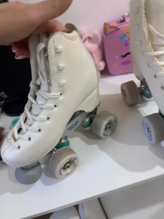 Patines blancos Esordio