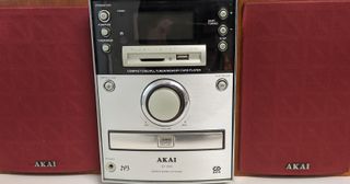 Equipo de Música Akai QX-5550 Plata/Rojo