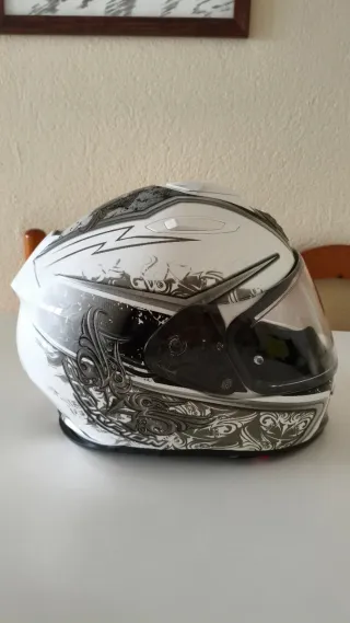 Casco Scorpion Moto Negro y Blanco