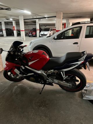 Honda CBR 600 F 2002 Inyección