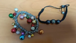 Pulseras cada una 2€