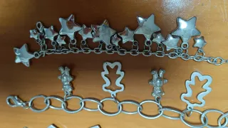 Pulseras cada una 2€