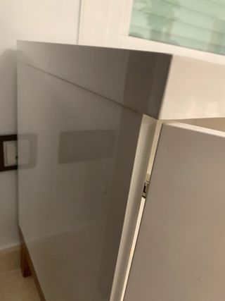 Mueble TV blanco y madera