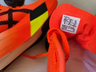 Zapatillas Asics Edge París Carbono