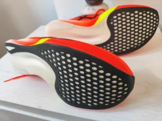 Zapatillas Asics Edge París Carbono