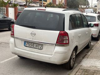 Opel Zafira 2011