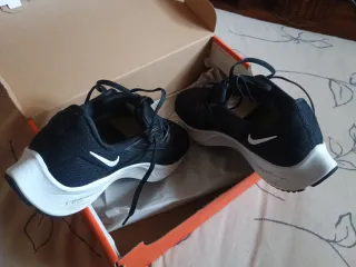 Nike Air Zoom Pegasus 38 Negro Blanco Talla 45