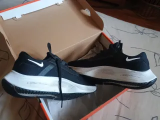 Nike Air Zoom Pegasus 38 Negro Blanco Talla 45