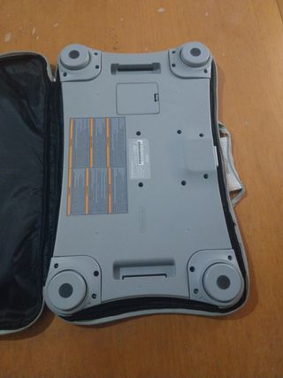 Wii Balance Board  + Custodia in regalo