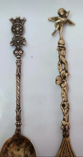 Oggetti da collezione: pietre, fossili, argenteria