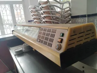 Vitrina expositora 6 bandejas