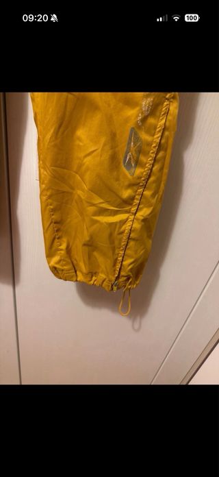 Pantaloni tuta Reebok gialli