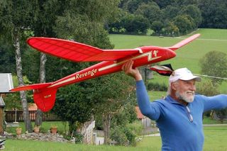 PLANO EN PAPEL DE AVION REVENGE