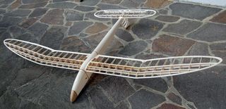 PLANO EN PAPEL DE AVION REVENGE