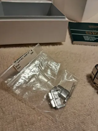 Reloj Seiko Sportura Kinetic Chronograph SNL015