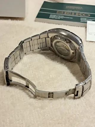 Reloj Seiko Sportura Kinetic Chronograph SNL015