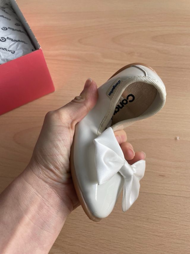 Merceditas charol blancas Talla 25