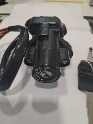 Cerradura Suzuki Varios Modelos con Llave